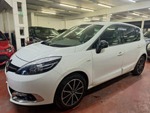 Load image into Gallery viewer, Renault Megane Scenic 1.2 Essence Manuelle 05 / 2013