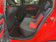 Charger l'image dans la galerie, Toyota Yaris 1.3 Essence Manuelle 04 / 2015