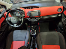 Charger l'image dans la galerie, Toyota Yaris 1.3 Essence Manuelle 04 / 2015
