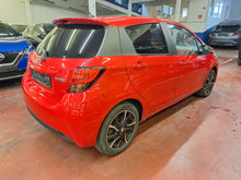 Charger l'image dans la galerie, Toyota Yaris 1.3 Essence Manuelle 04 / 2015