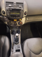 Charger l'image dans la galerie, Toyota Rav 4 2.0 Essence Manuelle 07 / 2011