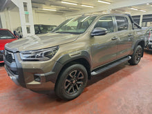 Charger l'image dans la galerie, Toyota Hilux 2.8 Diesel Automatique 06 / 2021