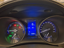 Charger l'image dans la galerie, Toyota C-HR 1.8 Hybride Automatique 02 / 2017