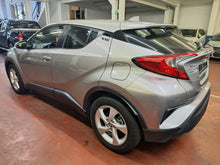 Charger l'image dans la galerie, Toyota C-HR 1.8 Hybride Automatique 02 / 2017