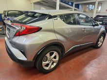 Charger l'image dans la galerie, Toyota C-HR 1.8 Hybride Automatique 02 / 2017