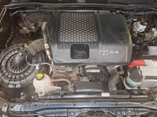 Charger l'image dans la galerie, Toyota Hilux 2.5 Diesel Manuelle 09 / 2016