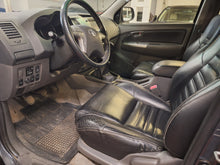 Charger l'image dans la galerie, Toyota Hilux 3.0 Diesel Manuelle 12 / 2012