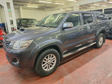 Charger l'image dans la galerie, Toyota Hilux 3.0 Diesel Manuelle 12 / 2012