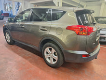Charger l'image dans la galerie, Toyota Rav4 2.0 Essence 4x4 Automatique 07 / 2017