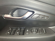 Load image into Gallery viewer, Hyundai I30 1.5 Hybride Manuelle 02 / 2021