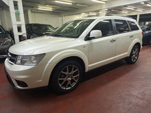 Load image into Gallery viewer, Fiat Freemont 2.0 Diesel 7 Places Manuelle 06 / 2016