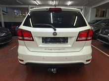 Load image into Gallery viewer, Fiat Freemont 2.0 Diesel 7 Places Manuelle 06 / 2016