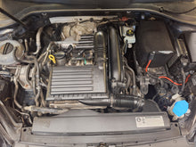 Load image into Gallery viewer, Volkswagen Golf 1.2 Essence Manuelle 02 / 2014