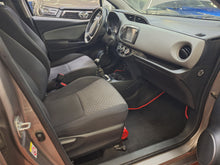 Load image into Gallery viewer, Toyota Yaris 1.3 Essence Manuelle 07 / 2015