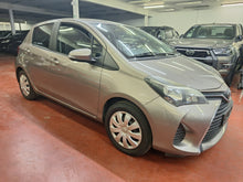 Load image into Gallery viewer, Toyota Yaris 1.3 Essence Manuelle 07 / 2015