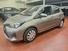 Load image into Gallery viewer, Toyota Yaris 1.3 Essence Manuelle 07 / 2015