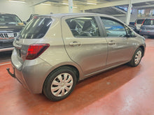 Load image into Gallery viewer, Toyota Yaris 1.3 Essence Manuelle 07 / 2015