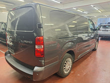 Charger l'image dans la galerie, Toyota Proace 2.0 Diesel Manuelle 01 / 2019