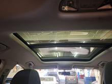 Charger l'image dans la galerie, Audi Q3 1.4 Essence Automatique 11 / 2015