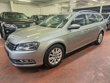 Load image into Gallery viewer, Volkswagen Passat 2.0 Diesel Automatique 06 / 2014