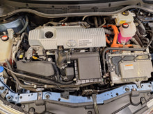 Charger l'image dans la galerie, Toyota Auris 1.8 Hybride Automatique 11 / 2015