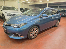 Charger l'image dans la galerie, Toyota Auris 1.8 Hybride Automatique 11 / 2015