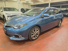 Charger l'image dans la galerie, Toyota Auris 1.8 Hybride Automatique 11 / 2015
