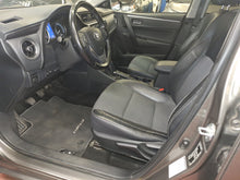 Charger l'image dans la galerie, Toyota Corolla 1.6 Essence Manuelle 07 / 2017