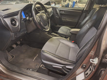 Charger l'image dans la galerie, Toyota Corolla 1.6 Essence Manuelle 07 / 2017