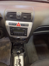 Afbeelding in Gallery-weergave laden, Kia Picanto 1.1 Essence Automatique 10 / 2010