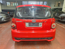 Afbeelding in Gallery-weergave laden, Kia Picanto 1.1 Essence Automatique 10 / 2010