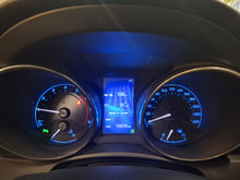 Charger l'image dans la galerie, Toyota Auris 1.2 Essence Manuelle 11 / 2015