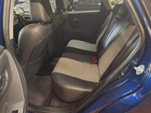 Charger l'image dans la galerie, Toyota Auris 1.2 Essence Manuelle 11 / 2015
