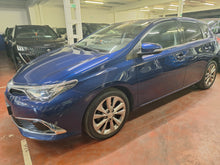 Charger l'image dans la galerie, Toyota Auris 1.2 Essence Manuelle 11 / 2015