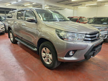 Afbeelding in Gallery-weergave laden, Toyota Hilux 2.4 Diesel Automatique 09 / 2016