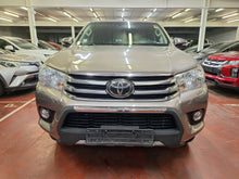 Afbeelding in Gallery-weergave laden, Toyota Hilux 2.4 Diesel Automatique 09 / 2016