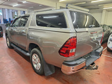 Afbeelding in Gallery-weergave laden, Toyota Hilux 2.4 Diesel Automatique 09 / 2016