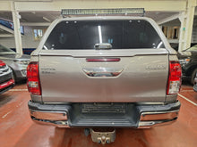 Afbeelding in Gallery-weergave laden, Toyota Hilux 2.4 Diesel Automatique 09 / 2016