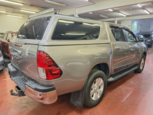 Afbeelding in Gallery-weergave laden, Toyota Hilux 2.4 Diesel Automatique 09 / 2016
