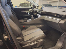Afbeelding in Gallery-weergave laden, Peugeot 3008 1.2 Essence Manuelle 05 / 2022