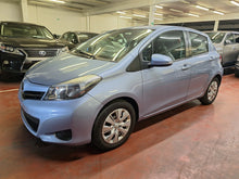 Charger l'image dans la galerie, Toyota Yaris 1.0 Essence Manuelle 06 / 2014