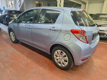 Charger l'image dans la galerie, Toyota Yaris 1.0 Essence Manuelle 06 / 2014