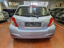 Charger l'image dans la galerie, Toyota Yaris 1.0 Essence Manuelle 06 / 2014