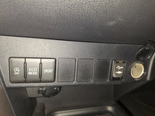Afbeelding in Gallery-weergave laden, Toyota Rav4 2.0 Essence 4x4 Automatique 11 / 2016