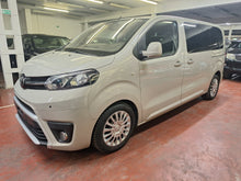 Load image into Gallery viewer, Toyota Proace Verso 8 Places 1.6 Diesel Automatique 03 / 2017