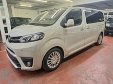 Load image into Gallery viewer, Toyota Proace Verso 8 Places 1.6 Diesel Automatique 03 / 2017