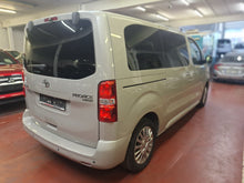 Load image into Gallery viewer, Toyota Proace Verso 8 Places 1.6 Diesel Automatique 03 / 2017