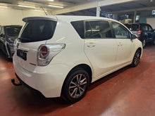 Load image into Gallery viewer, Toyota Verso 1.8 Essence Automatique 11 / 2013