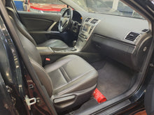 Afbeelding in Gallery-weergave laden, Toyota Avensis 1.8 Essence Automatique 07 / 2012