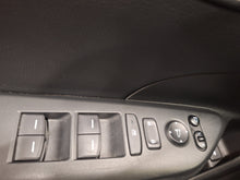 Charger l'image dans la galerie, Honda Civic 1.5 Essence Automatique 08 / 2017
